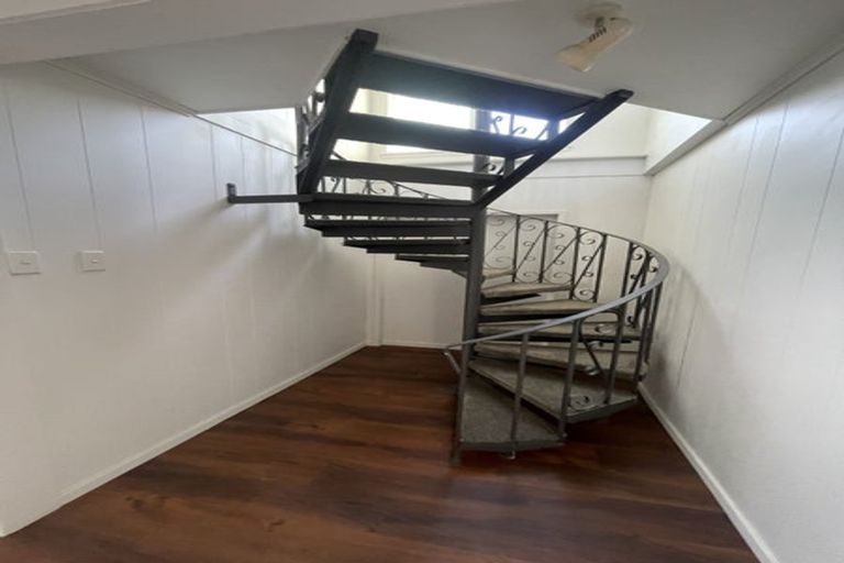 Photo of property in 20 Woodside Road, Massey, Auckland, 0614