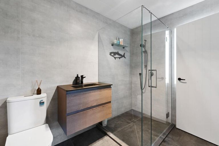 Photo of property in 1777 State Highway 16, Helensville, 0875