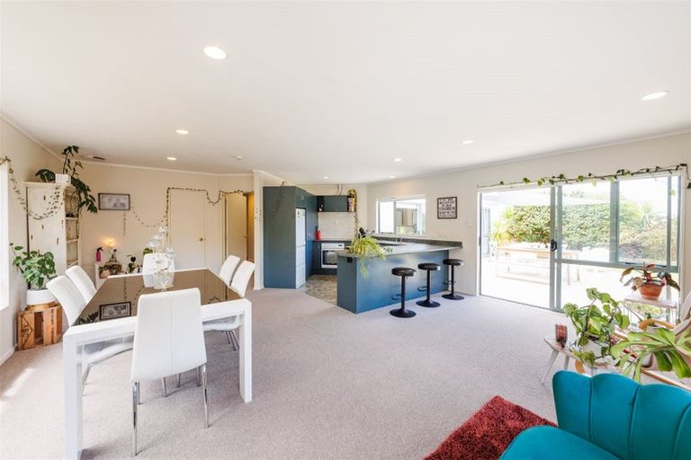 Photo of property in 106 Parnell Heights, Kelvin Grove, Palmerston North, 4414