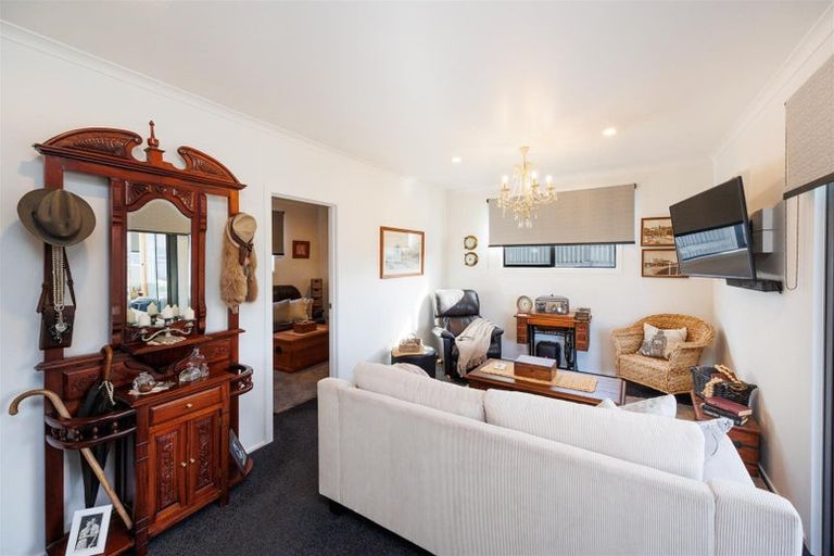 Photo of property in 20 Ngareta Street, Marton, 4710