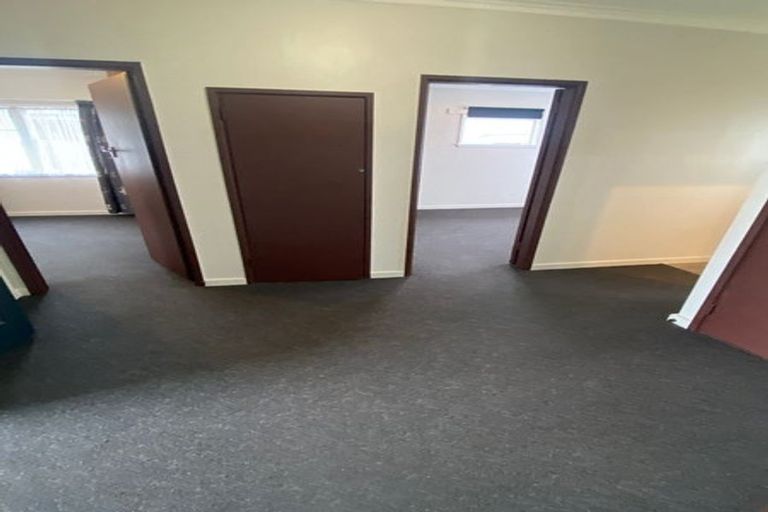 Photo of property in 229 Featherston Street, Palmerston North, 4410