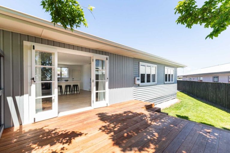 Photo of property in 3 Goddard Lane, Havelock North, 4130