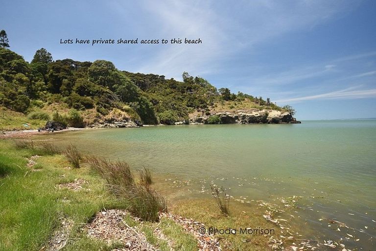 Photo of property in 24 Te Wairoa Lane, Tinopai, 0593