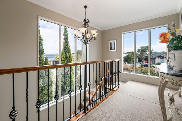 Photo of property in 9 Evergreen Place, Parklands, Christchurch, 8083