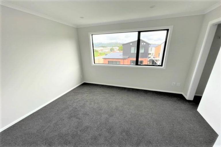 Photo of property in 6 Gloaming Lane, Wallaceville, Upper Hutt, 5018