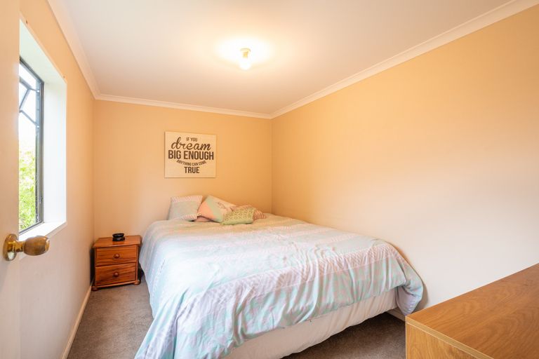 Photo of property in 12 Thomson Street, Green Island, Dunedin, 9018