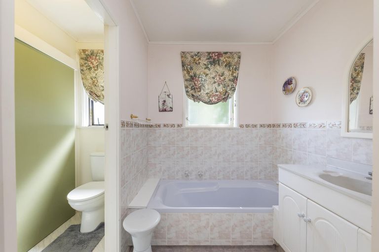 Photo of property in 4 Keith Elliott Street, Feilding, 4702