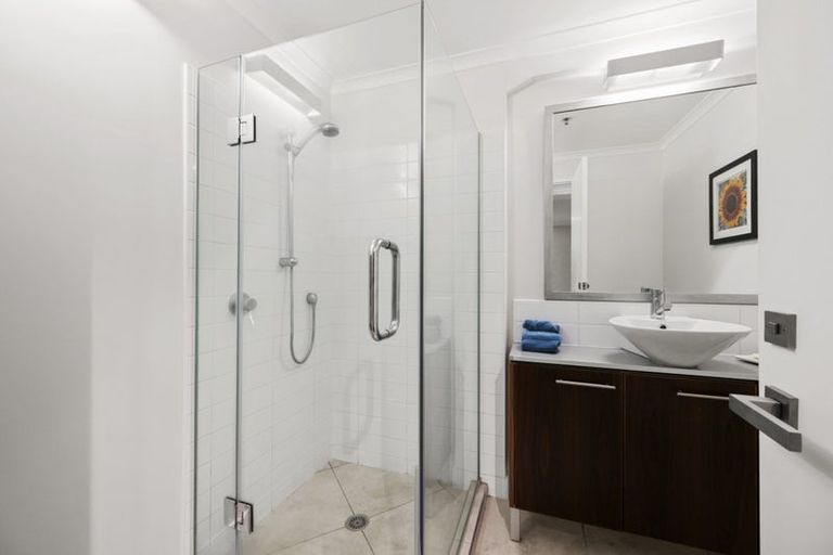 Photo of property in Augusta Apartments, 14/254 Willis Street, Te Aro, Wellington, 6011