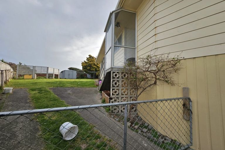 Photo of property in 7 Robert Mckeen Street, Otaki Beach, Otaki, 5512