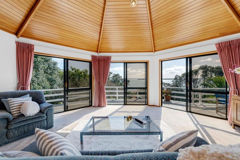 Photo of property in 16 Tainui Road, Cockle Bay, Auckland, 2014