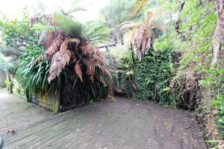 Photo of property in 1 North Street, Mokau, 4376