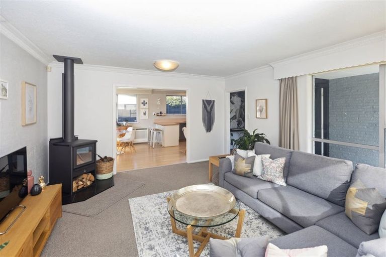 Photo of property in 4 Templetons Road, Hillmorton, Christchurch, 8025