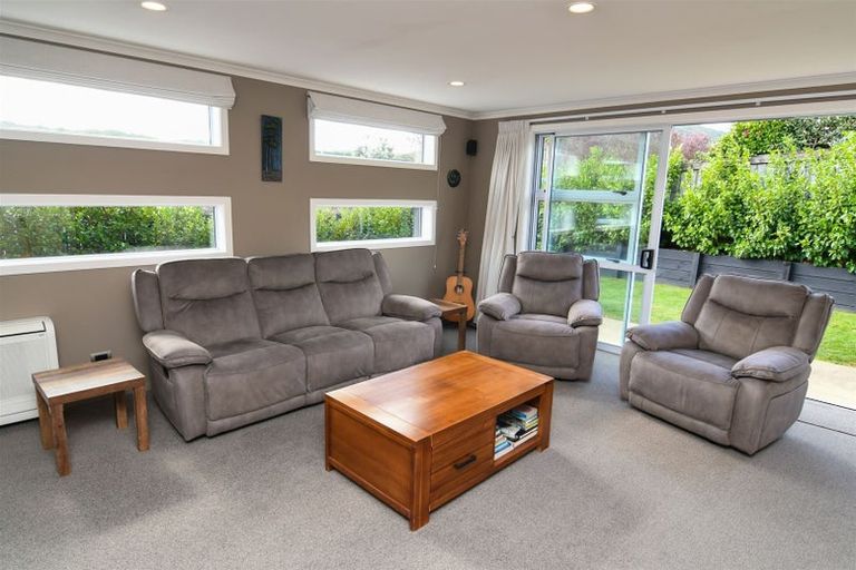 Photo of property in 25 Admiralty Place, Waikawa, Picton, 7220