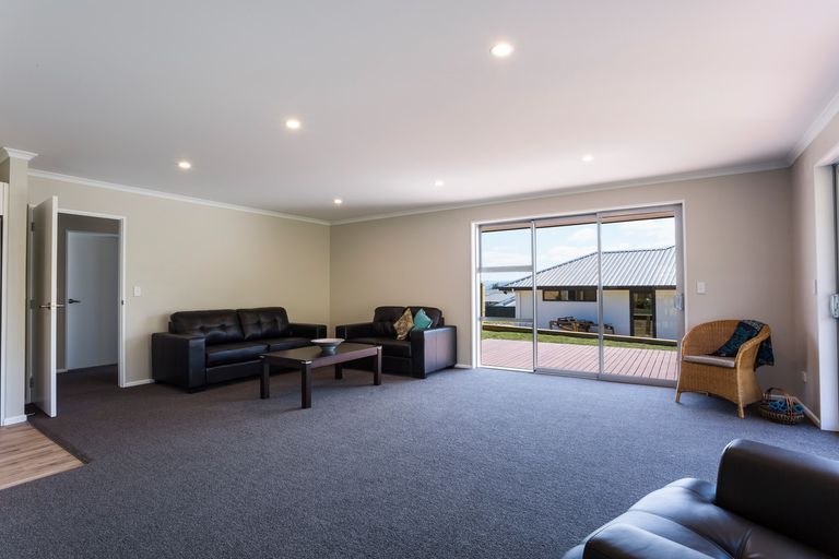 Photo of property in 35 Irwin Logan Drive, Mosgiel, 9024