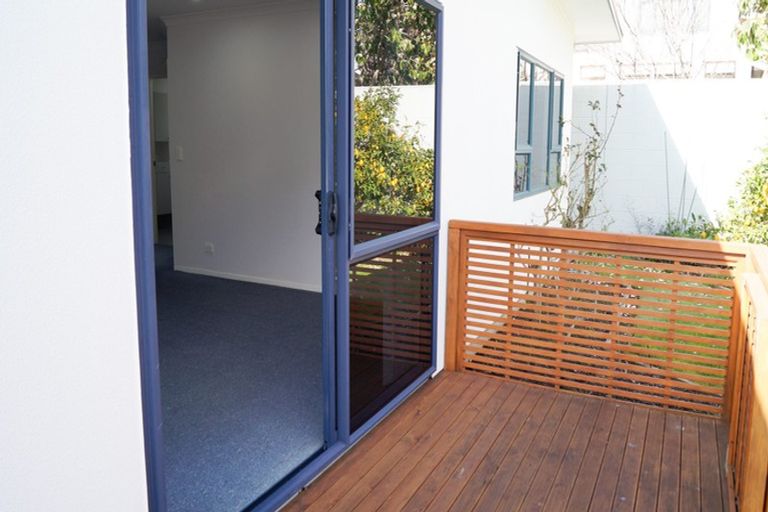 Photo of property in 1c Estuary Views, Shelly Park, Auckland, 2014