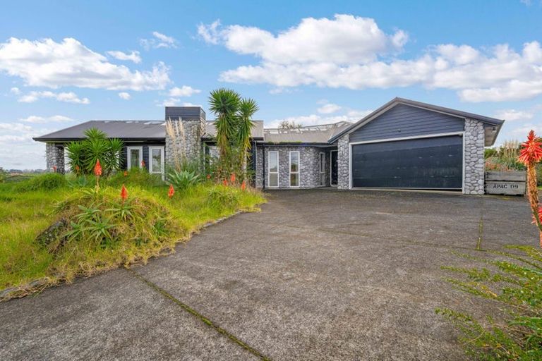 Photo of property in 17 Capriole Crescent, Kingseat, Papakura, 2580