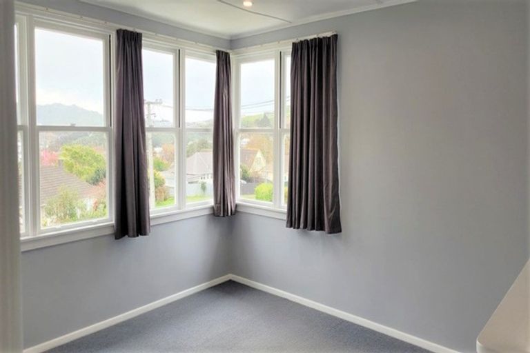 Photo of property in 12 Gear Terrace, Ranui, Porirua, 5024