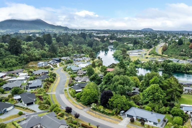 Photo of property in 70 Hindmarsh Drive, Rangatira Park, Taupo, 3330