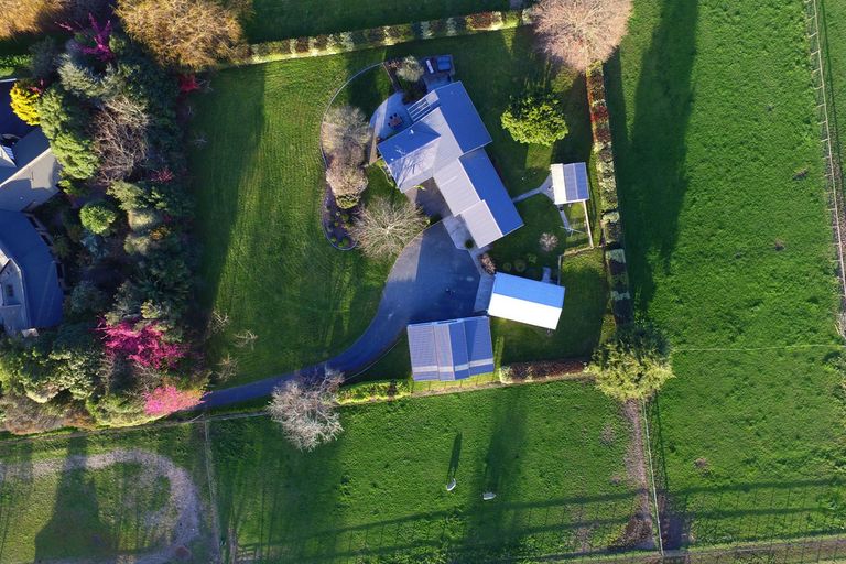 Photo of property in 258 Thornton Road, Cambridge, 3496