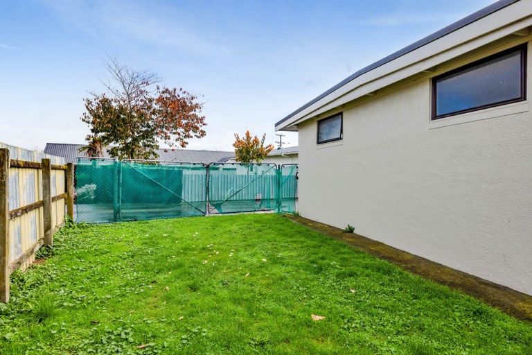 Photo of property in 17 Rimu Street, Hawera, 4610