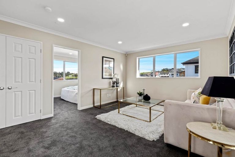 Photo of property in 4 Fender Place, Long Bay, Auckland, 0630