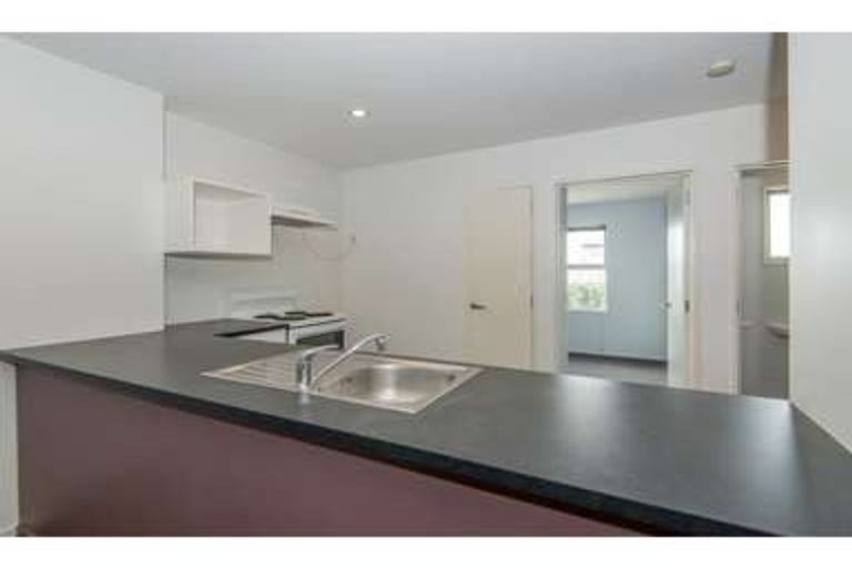Photo of property in 2/62 Burke Street, Addington, Christchurch, 8024