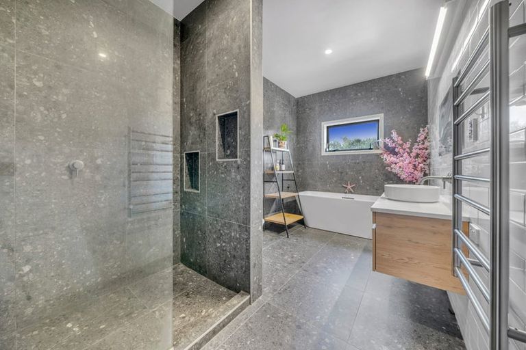 Photo of property in 6 Mara Waina Place, Swanson, Auckland, 0614