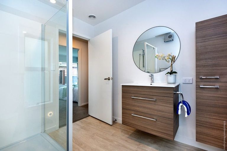 Photo of property in 86 Englefield Road, Northwood, Christchurch, 8051