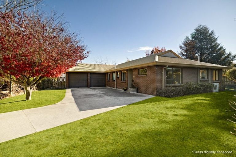 Photo of property in 144 Beacon Point Road, Wanaka, 9305