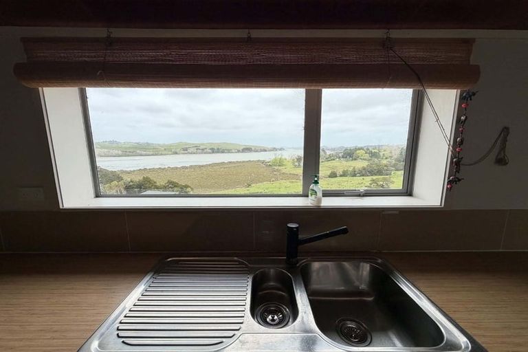 Photo of property in 35 Karepo Lane, Pahi, Paparoa, 0571