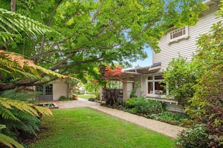 Photo of property in 7 Waiwetu Street, Fendalton, Christchurch, 8052