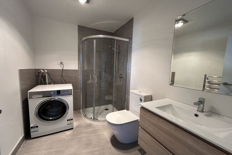 Photo of property in 6/39 Renata Crescent, Te Atatu Peninsula, Auckland, 0610