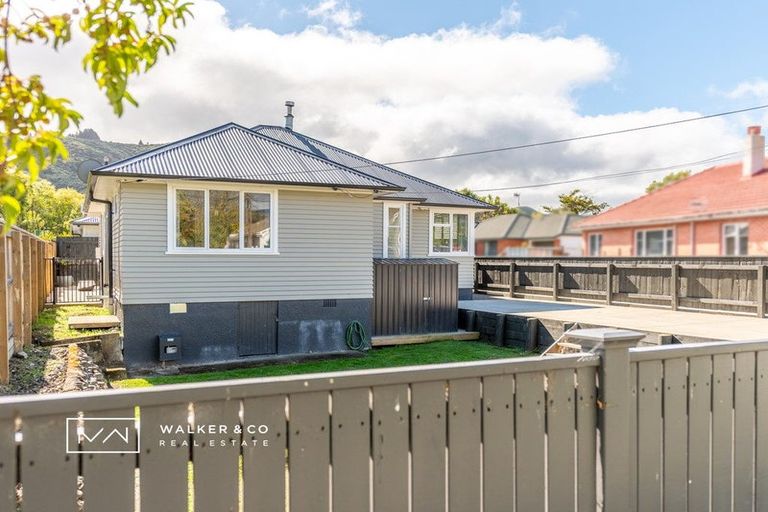 Photo of property in 21 Hudson Avenue, Ebdentown, Upper Hutt, 5018