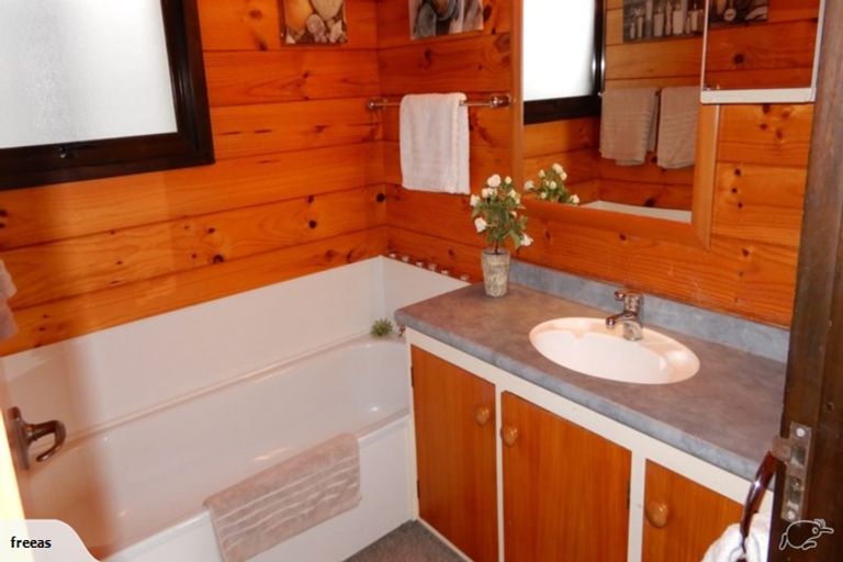 Photo of property in 17 Rangimoana Avenue, Motuoapa, Turangi, 3382