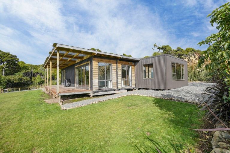 Photo of property in 392 Omaui Road, Omaui, Invercargill, 9877