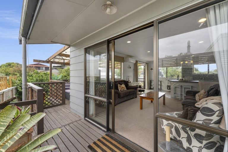 Photo of property in 1297 Papamoa Beach Road, Papamoa Beach, Papamoa, 3118