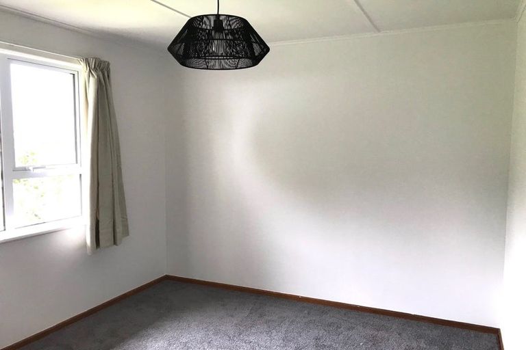 Photo of property in 8 Austin Place, Awapuni, Palmerston North, 4412