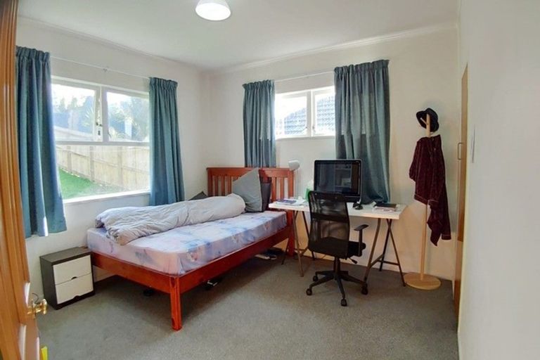 Photo of property in 33 Lingfield Street, Glenfield, Auckland, 0629