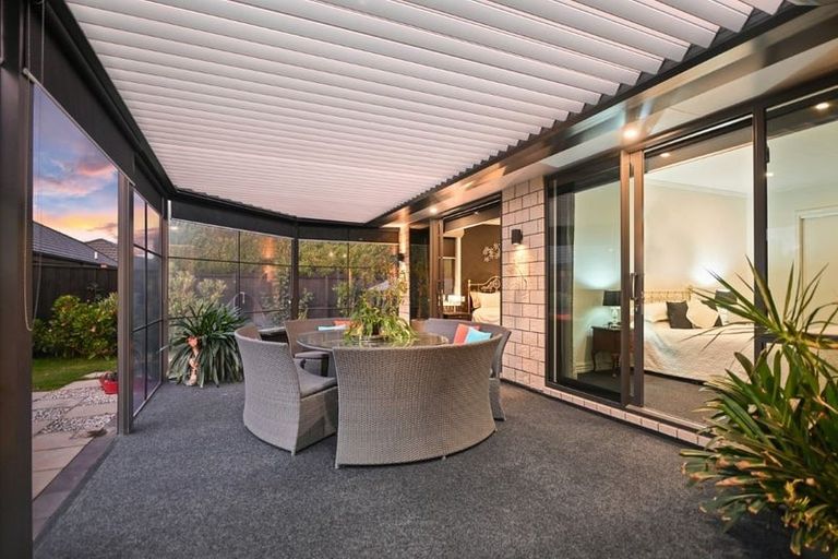 Photo of property in 7 Shillingford Boulevard, Rolleston, 7615