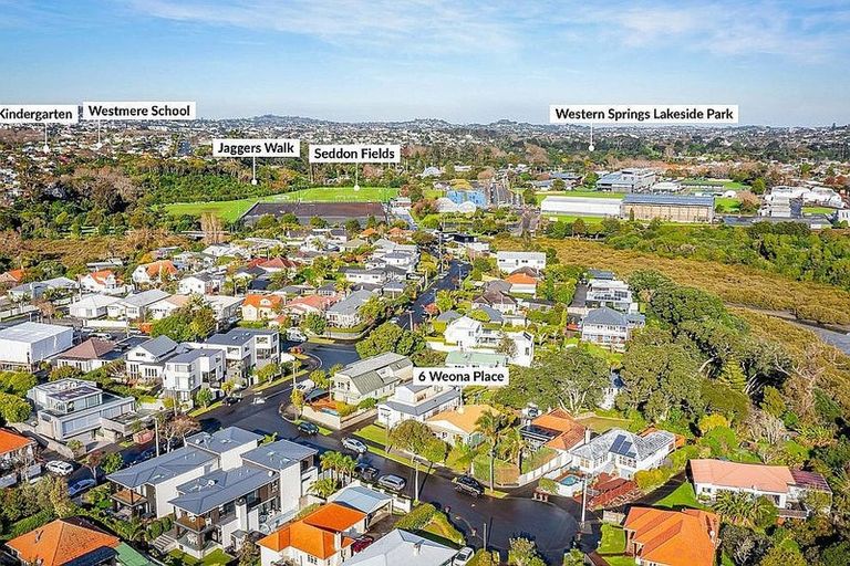 Photo of property in 6 Weona Place, Westmere, Auckland, 1022