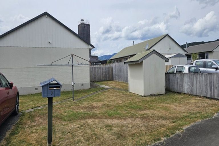 Photo of property in 3 Fire Station Lane, Trentham, Upper Hutt, 5018