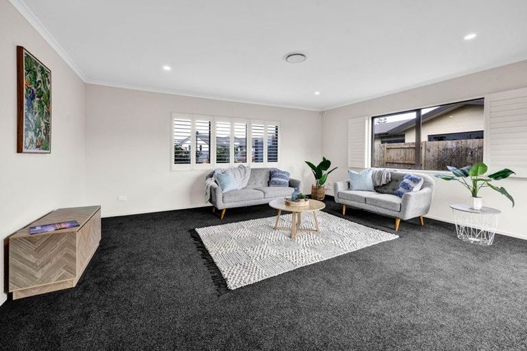 Photo of property in 5 Marlin Terrace, Bell Block, New Plymouth, 4312