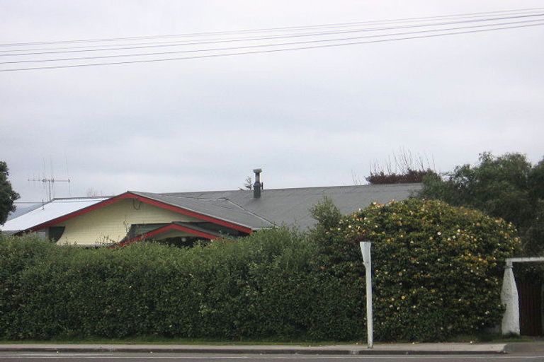 Photo of property in 10 Weraroa Road, Levin, 5510