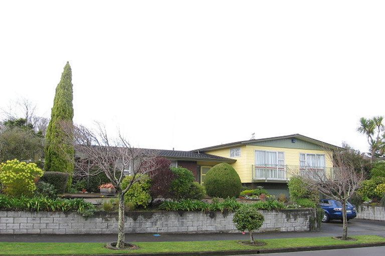 Photo of property in 3 Redwood Grove, Hokowhitu, Palmerston North, 4410