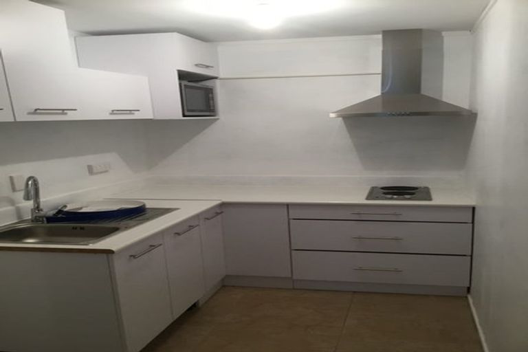 Photo of property in 21 Wairere Road, Torbay, Auckland, 0630