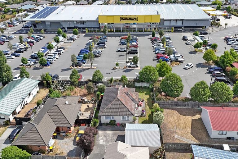 Photo of property in 2/160 Breezes Road, Aranui, Christchurch, 8061