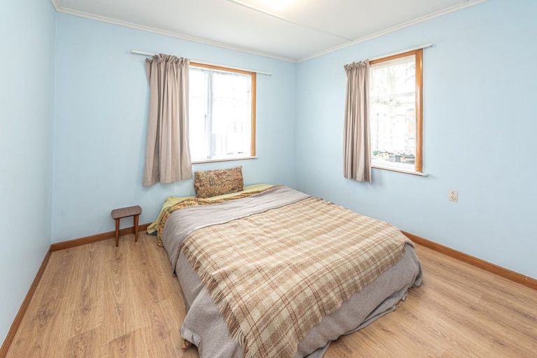 Photo of property in 8 Harris Place, Gonville, Whanganui, 4501