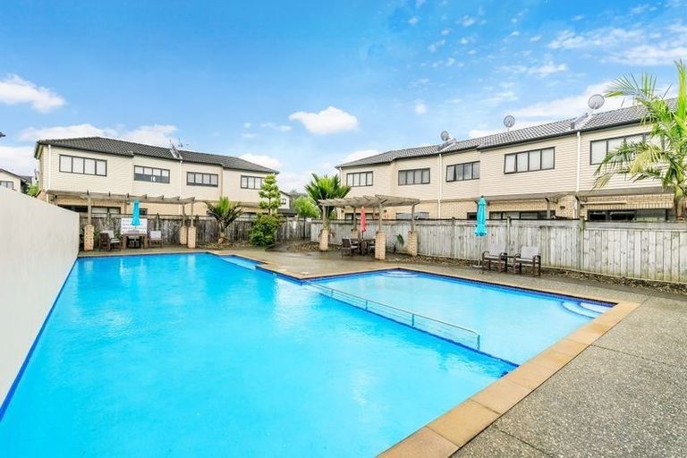 Photo of property in 15 Skip Lane, East Tamaki, Auckland, 2013