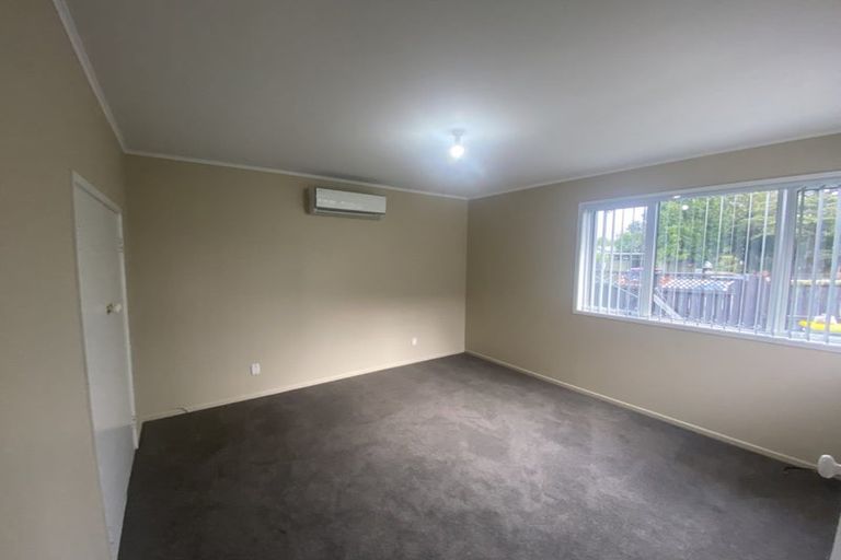 Photo of property in 16 Greenock Road, Ranui, Auckland, 0612