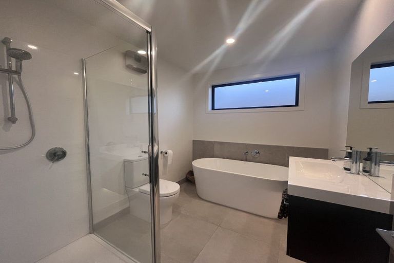 Photo of property in 38 Spur Ridge Rise, Jacks Point, 9371